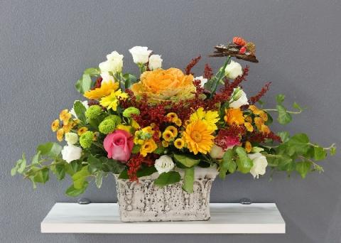 photo of a flower arrangement